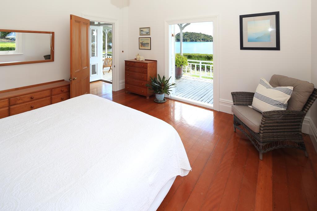 Oakura Bay Villa - Stay Waiheke Te Whau Bay Экстерьер фото