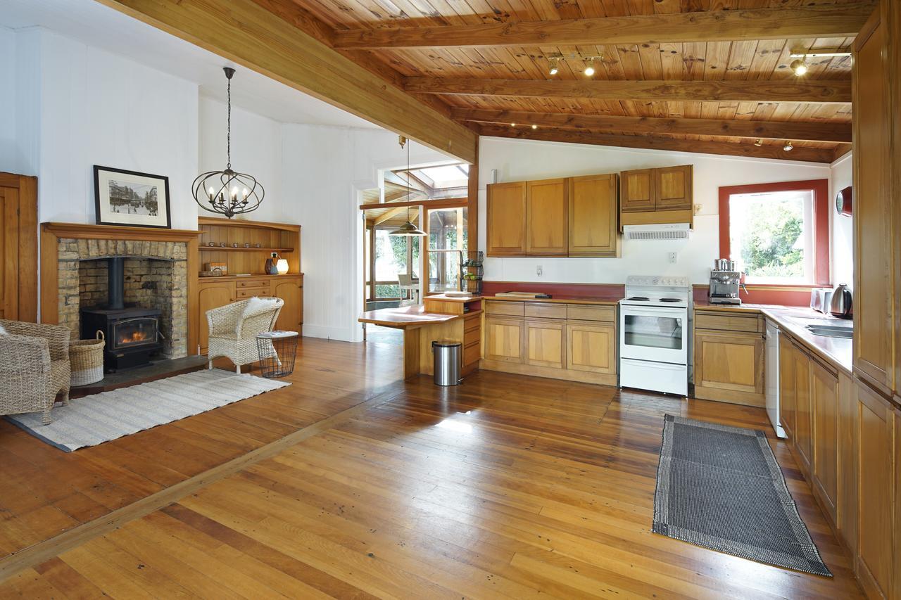 Oakura Bay Villa - Stay Waiheke Te Whau Bay Экстерьер фото
